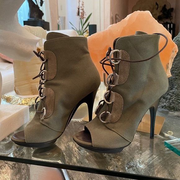 Giuseppe Zanotti Olive Green Canvas and Suede Lace Up Booties - Picture 1 of 4